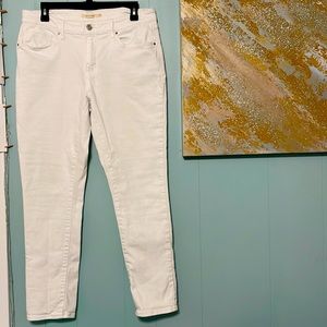 Levi Strauss Waist Size 33 White Mid-Rise Skinny Jeans